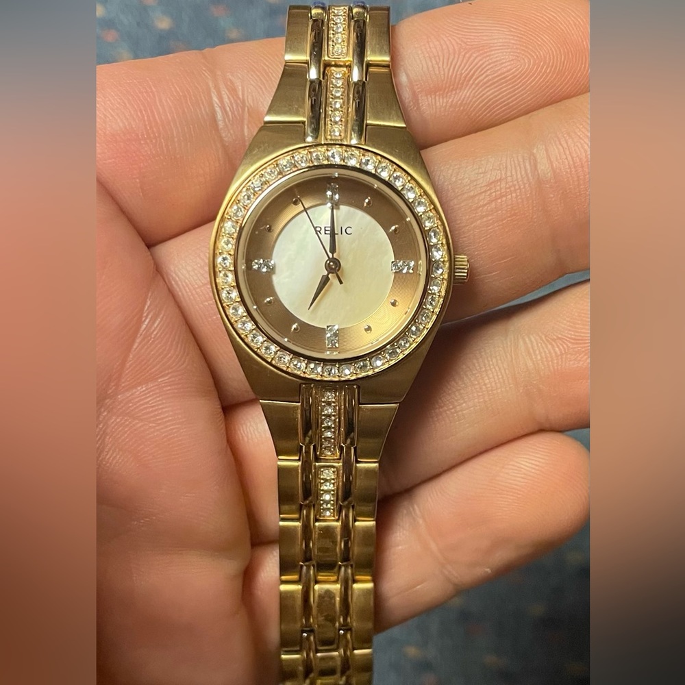 Relic by Fossil Women’s ZR11962 Queen’s Court Gold Tone 27mm Quartz Watch